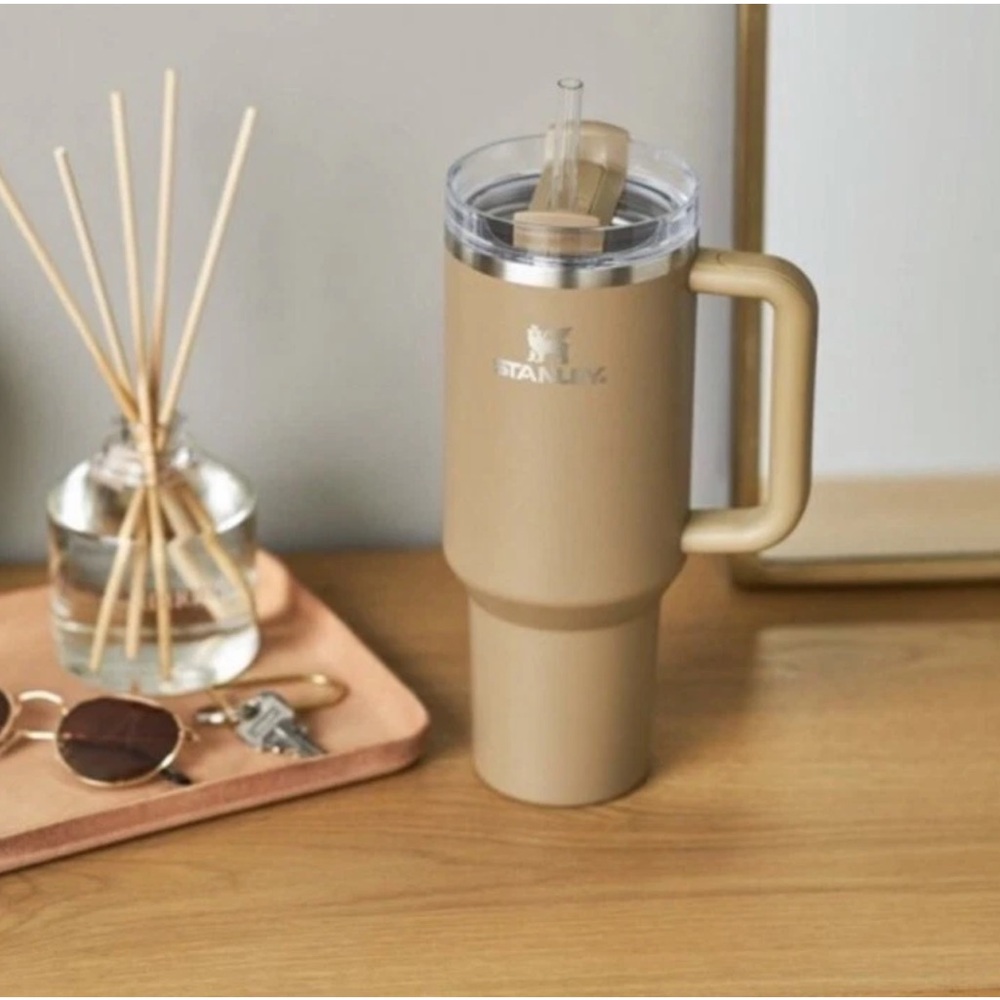 Hearth & Hand x Stanley 40oz Tumbler - Basic Brown
